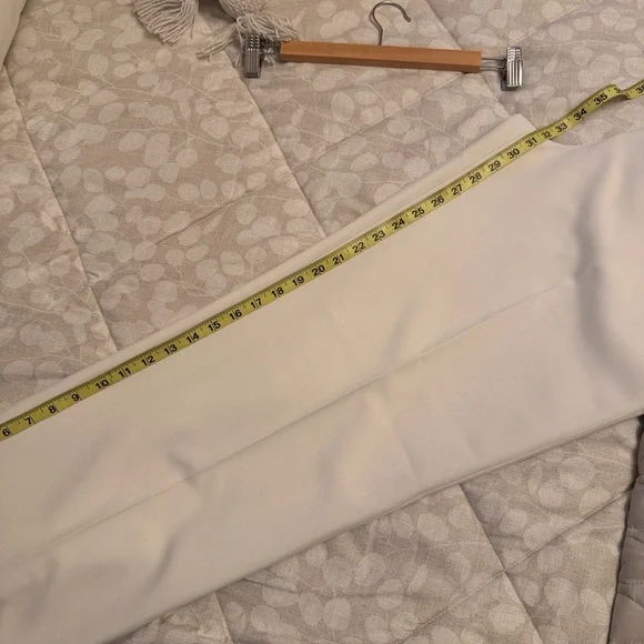 Aritzia Wilfred Effortless Cream Women's Trousers - Picture 14 of 16